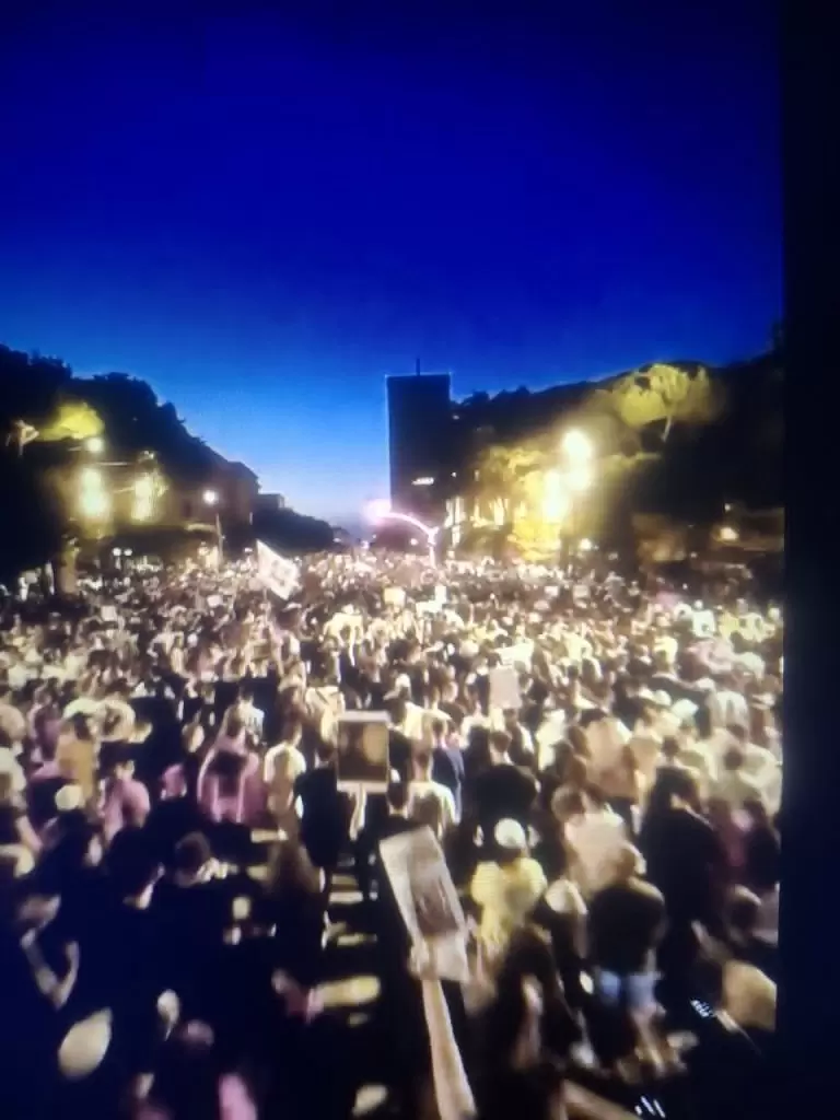 PROTESTE NE TIRANE